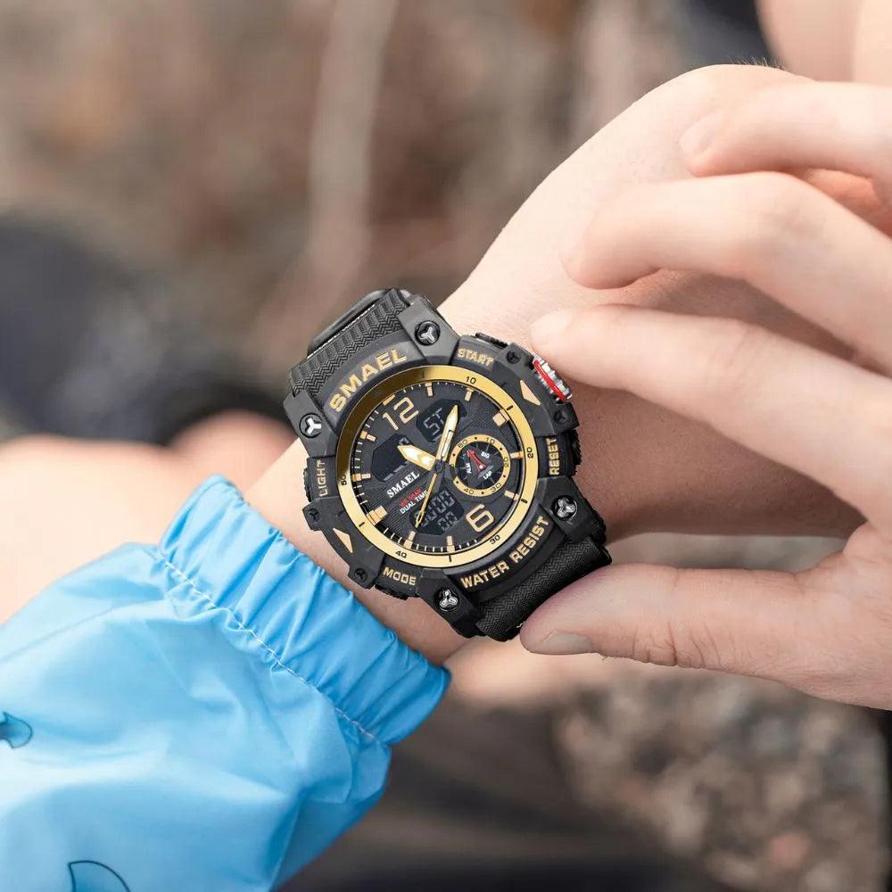 Smael 8007 Black & Gold Chronograph Watch